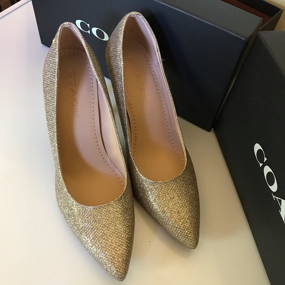 Coach Gold Size 8 NWT Addie Heels - Picture 2 of 5